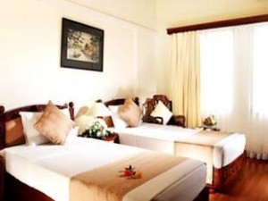 kimdoroyalcityhotel-02